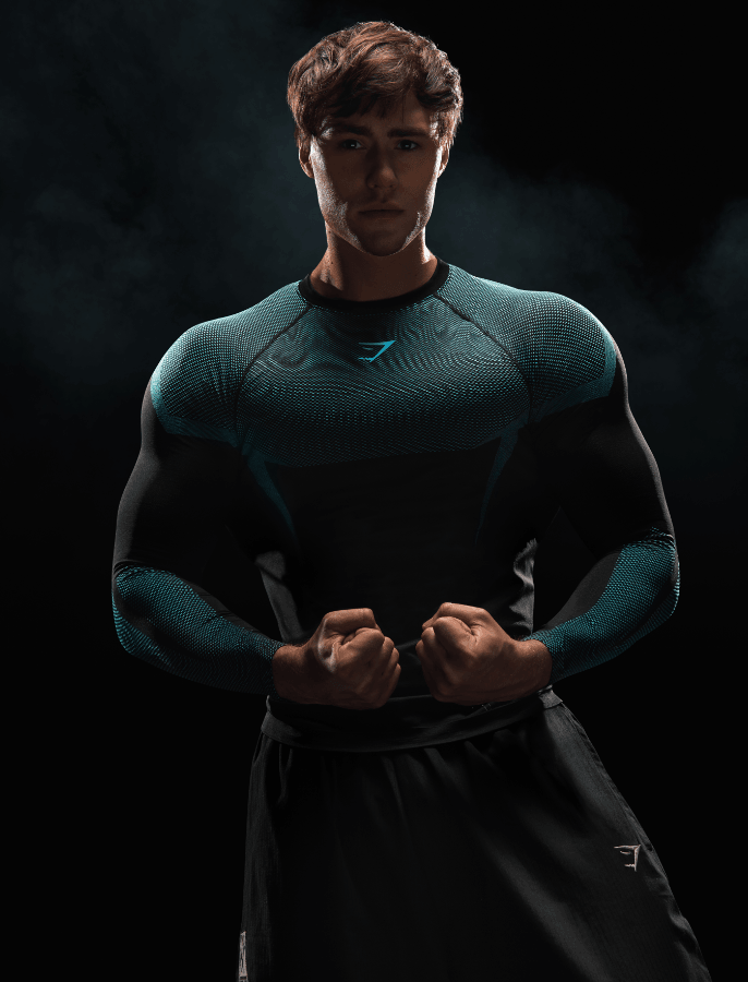 PHYSIQUE-ENHANCING DESIGN